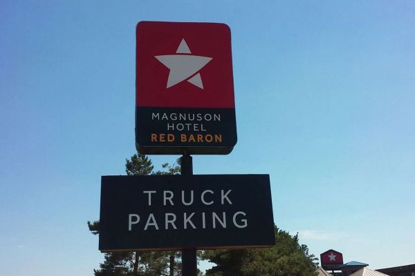 MAGNUSON HOTEL RED BARON (Garden City)